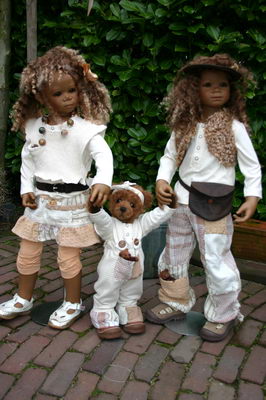 Natiti, Mumeka, Mickbear Maja