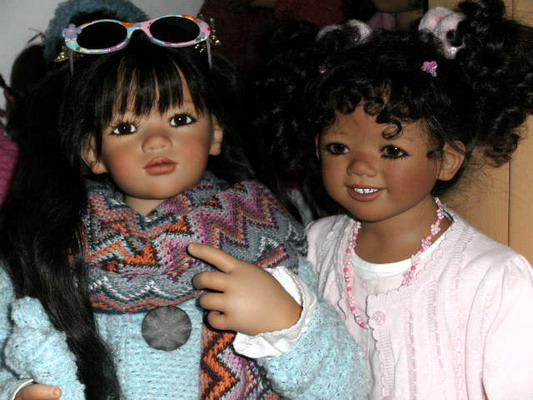 Anna Lu, Kindra