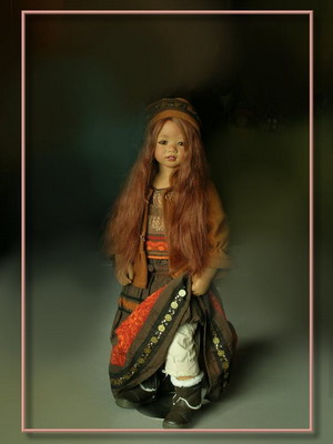 Setina mit brauner Per&uuml;cke