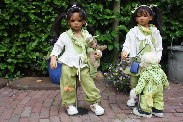 Sinami und Setina mit Cisca und Selly