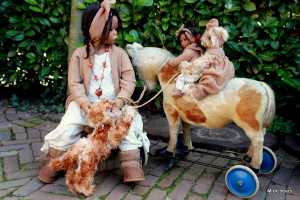 Leleti, Kleine Leteti, Daisy und Duco