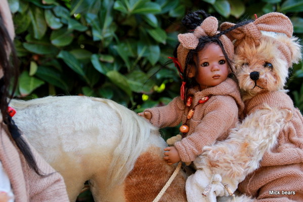 Leleti, Kleine Leteti, Daisy und Duco