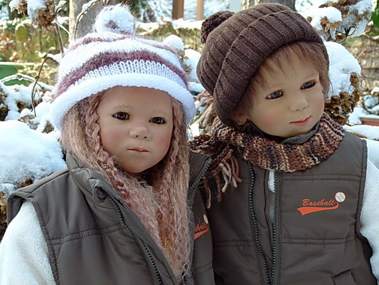Iva, Paul