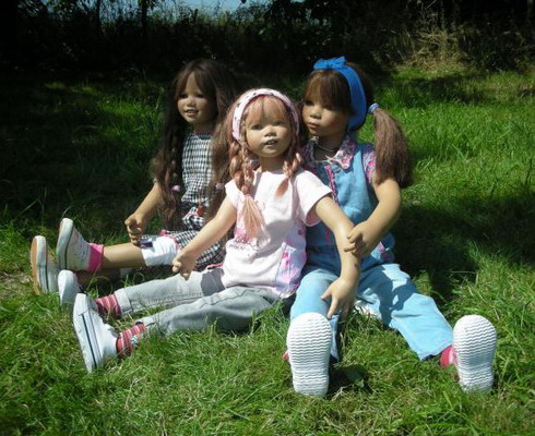 Divi, Nuala, Ronja