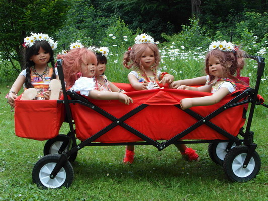 Kindra, Sanrike, Setina, Tivi, Anne Moni, Milina