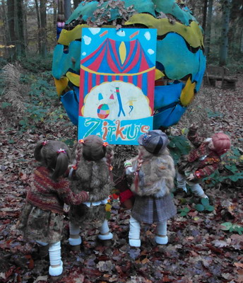 Tivi, Sanrike, Anne Moni