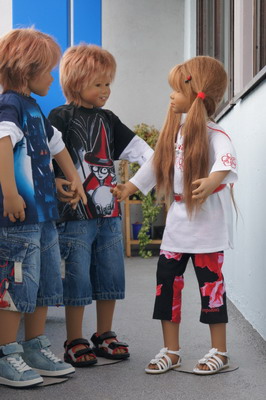 Namor Zwillinge, Sina