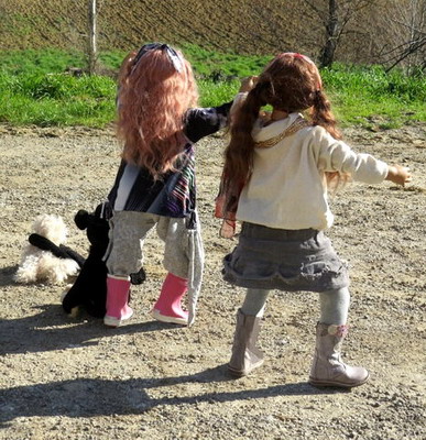 Milli, Emmi