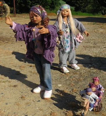 Ajesch, Sini, Club Minis